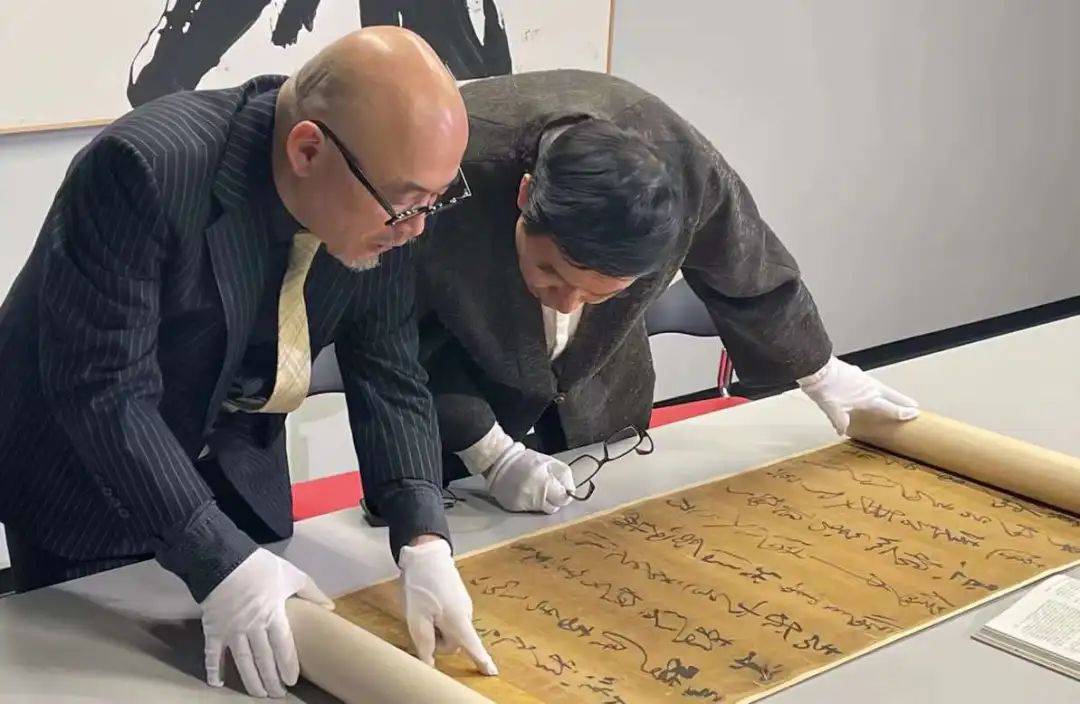4月18日 ,疑似黄庭坚书法日本拍出3亿元天价,买家疑似杭州马