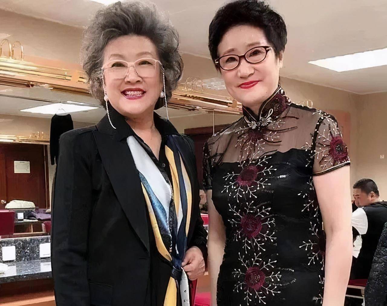 厂"8朵金花"今昔:有人三婚嫁老外,有人负债成老赖_宋春丽_洪学敏_赵娜