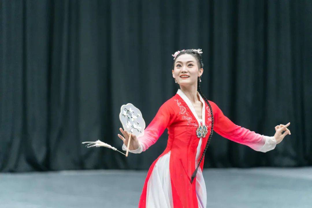 2024年深圳歌剧舞剧院舞剧团业务考核_独舞_实习_组合