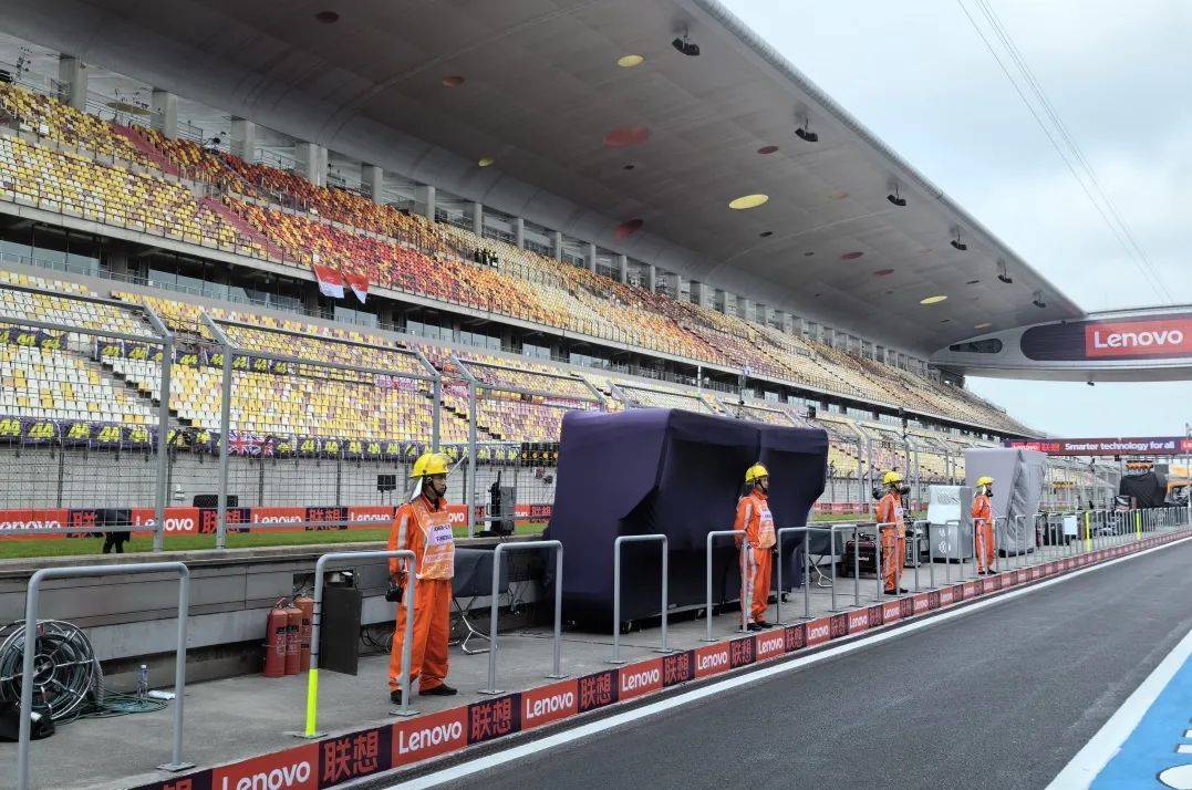 硬战用我,用我必胜!嘉定消防圆满完成 f1中国大奖赛消防勤务任务