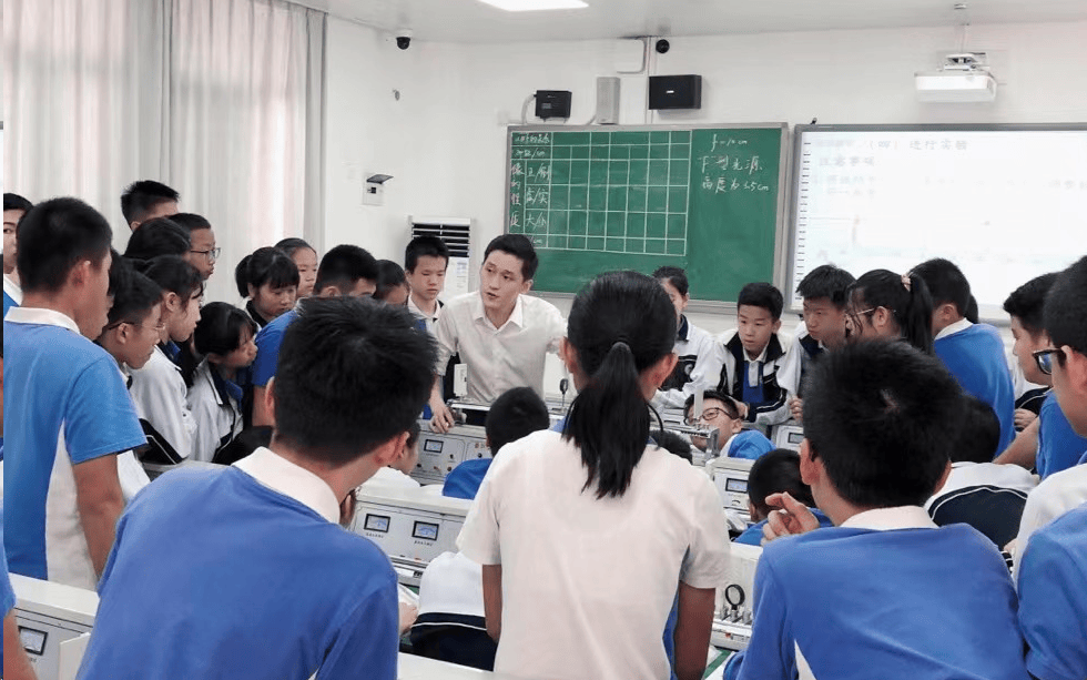 刘老师,你做的好事藏不住啦!