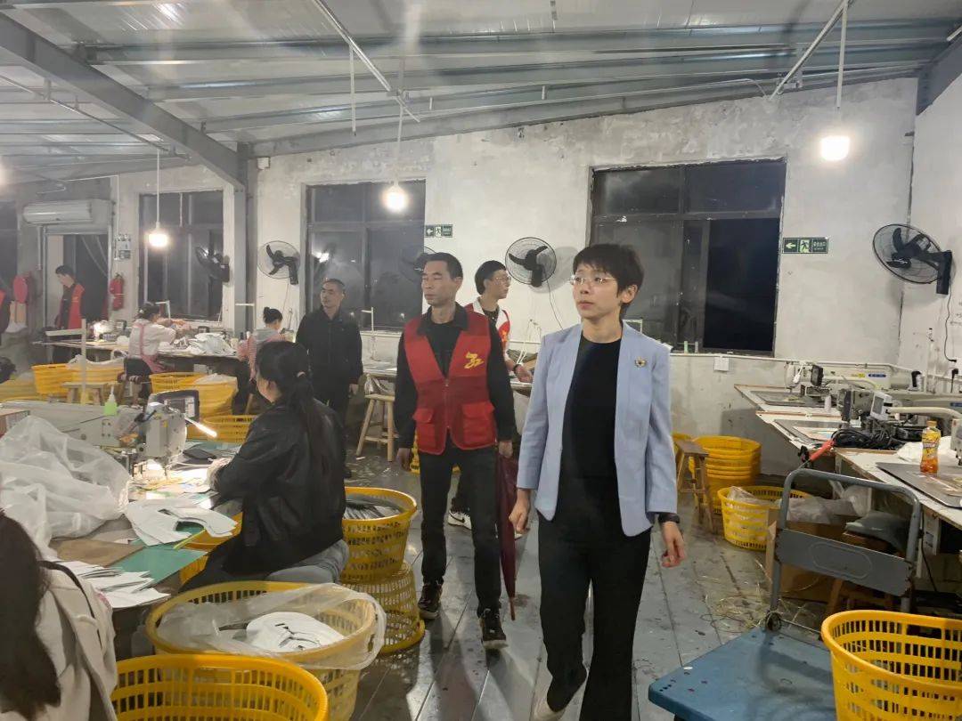 夜学夜查夜访 | 市四套班子领导开展周一夜查夜访活动:从严从实落实