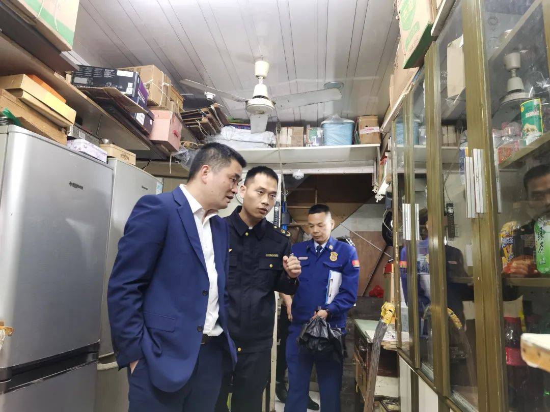 夜学夜查夜访 | 市四套班子领导开展周一夜查夜访活动:从严从实落实