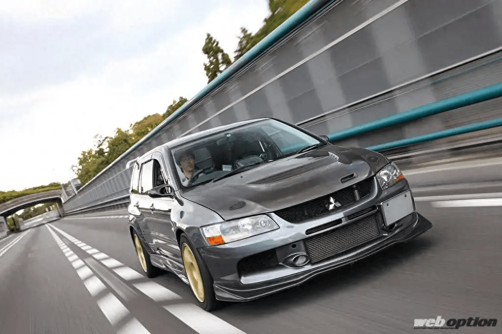 极速300!重改三菱evo旅行车