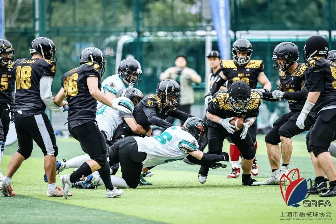 美式橄榄球点燃运动会开幕式,欧亚玩出新花young?