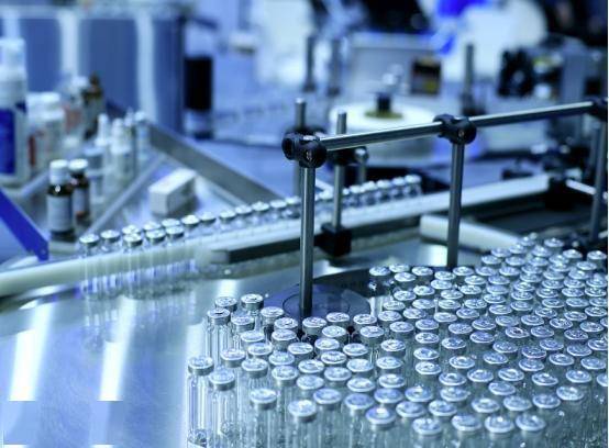 印军伞兵跳伞表演变集体葬礼，上万美元的降落伞，一个也打不开-印度伞兵摔死30人是真的吗视频