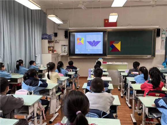 [浦东]华林小学:"数"里乾坤 "乐"满校园