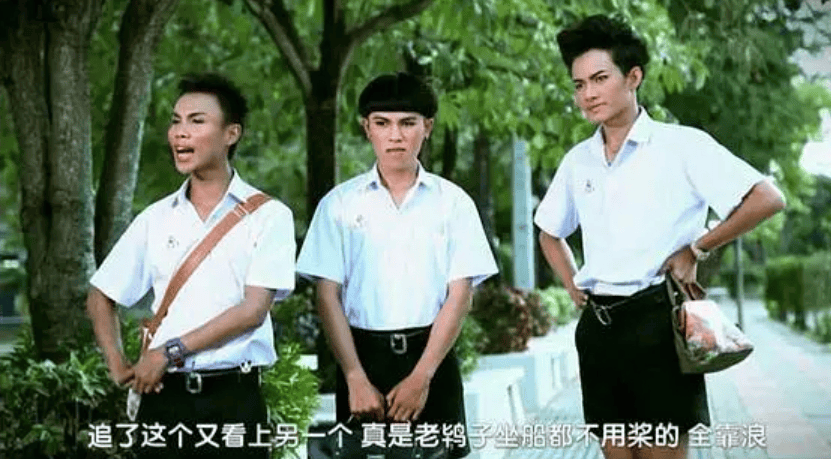 彼时内娱的柴鸡蛋一连推出了多部小成本耽美,结果不久之后就纷纷下架