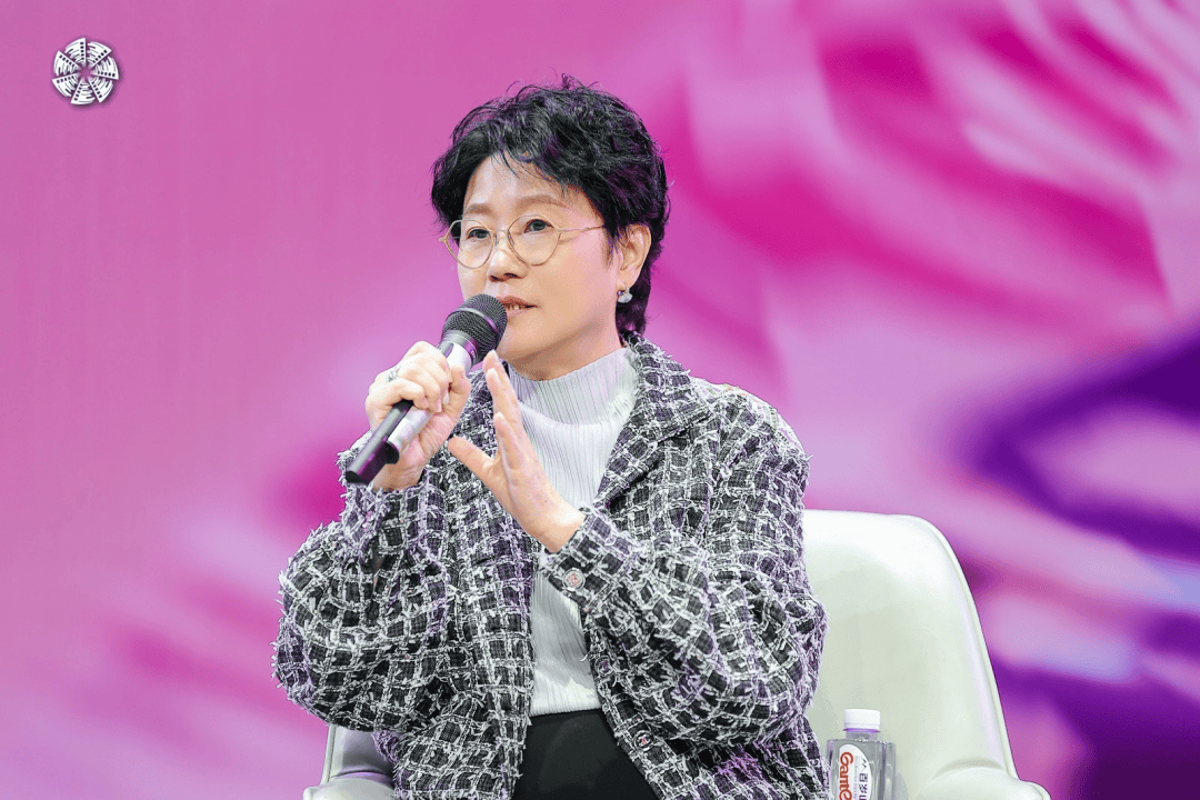 我要开花!——新荷newher主题论坛暨荣誉典礼"新荷绽放之夜"圆满举办