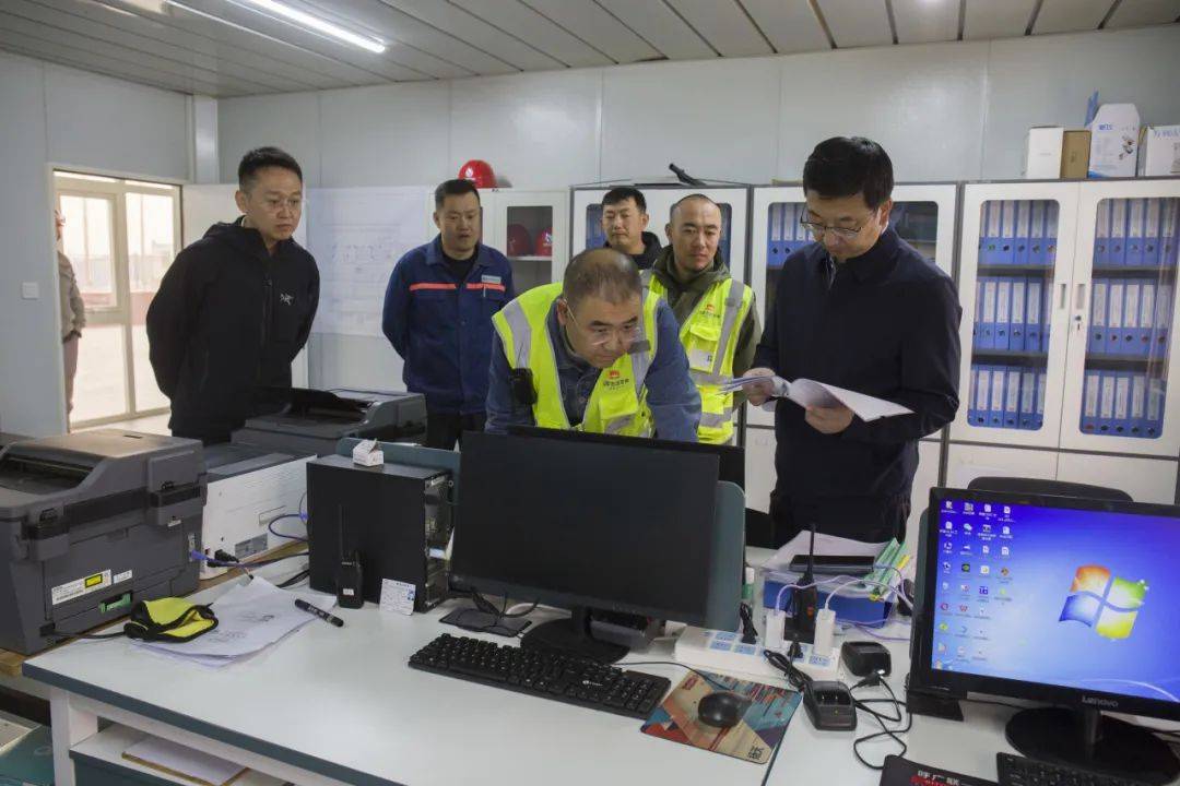 郑浩深入杭锦旗开展安全检查