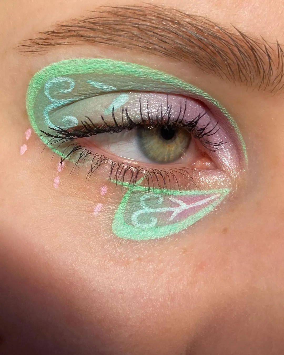 收藏|彩绘创意眼妆集锦