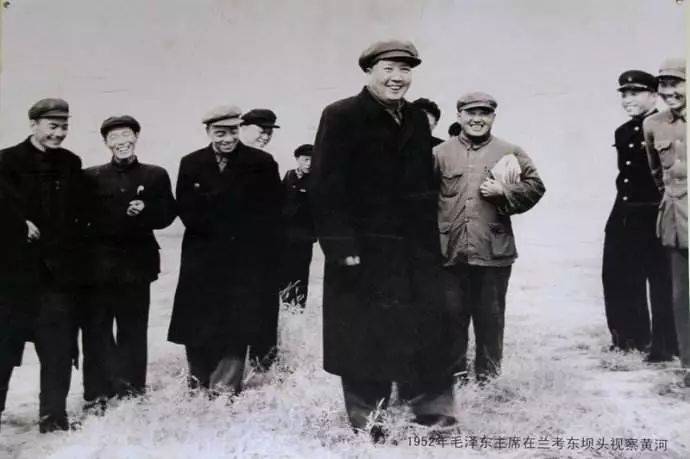 毛泽东诗词里的春天,大气磅礴,给人无尽的力量!_毛主席_周世钊_笔下