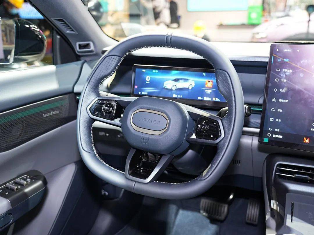 帅气个性有活力 实拍体验领克07 em-p_搜狐汽车_搜狐网