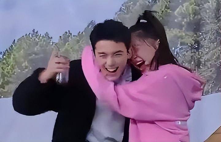 金靖官宣结婚,并自曝已经怀孕,男友竟然是才华横溢的_