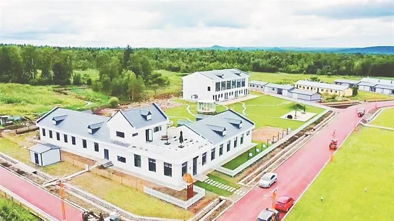 "中国第一龙乡"嘉荫.伊春市乌翠区西岭森林生态旅游度假区.