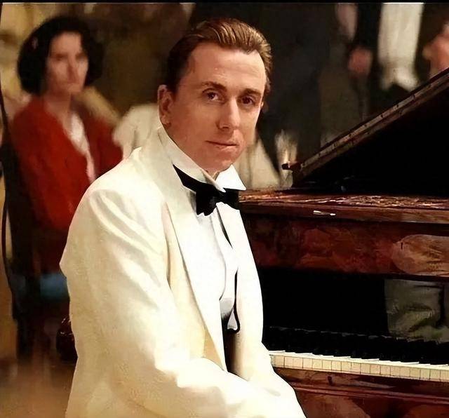 《海上钢琴师》:一曲理想主义的悲歌