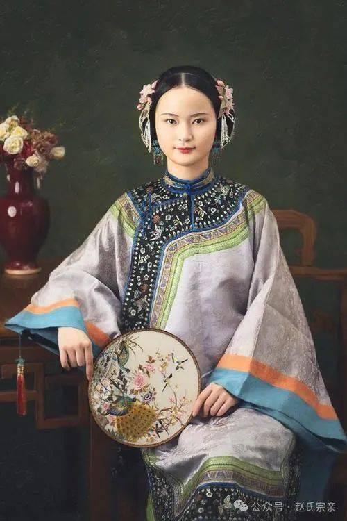 清末第一美人有多美？当年的黑白照都难掩丽质，却被慈禧耽误一生_搜狐网