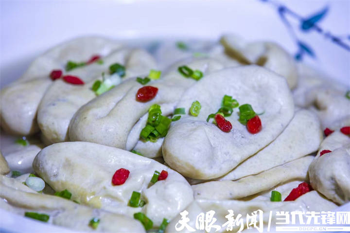 道真举办首届美食节评出"四大名菜"