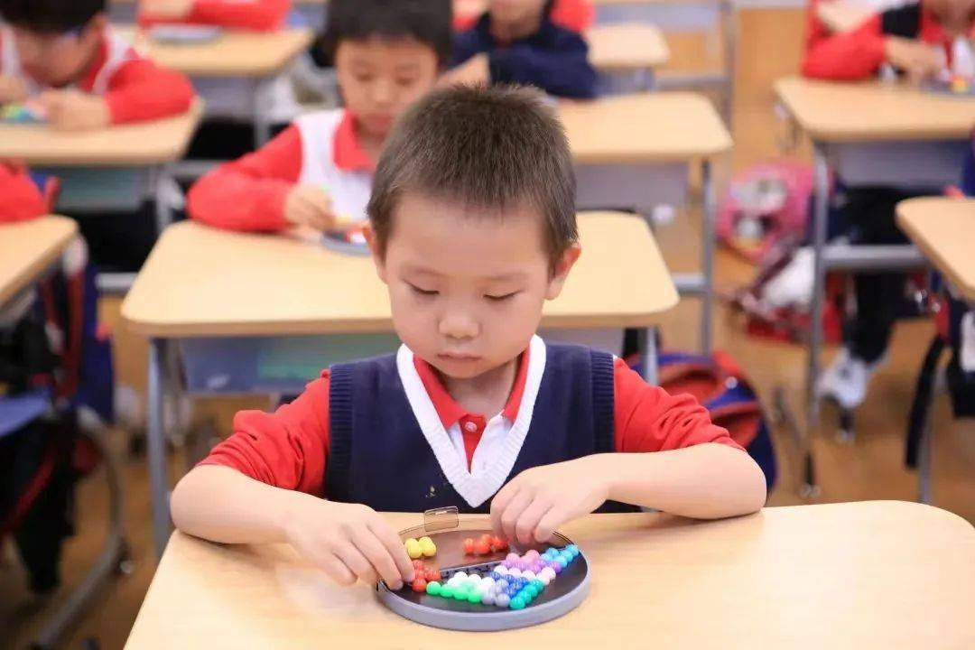 上海筑桥启示录:七年的坚持,一场"走对了"的教育冒险!