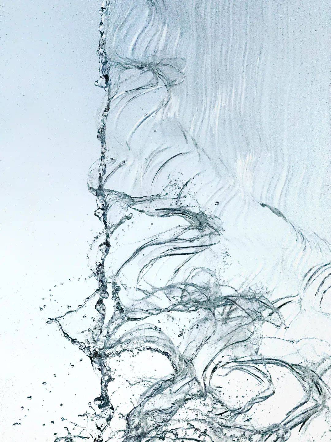 瞬间由于拍摄时光线已经有点偏暗,所以瞬间虽然精彩,但画质并不是很好