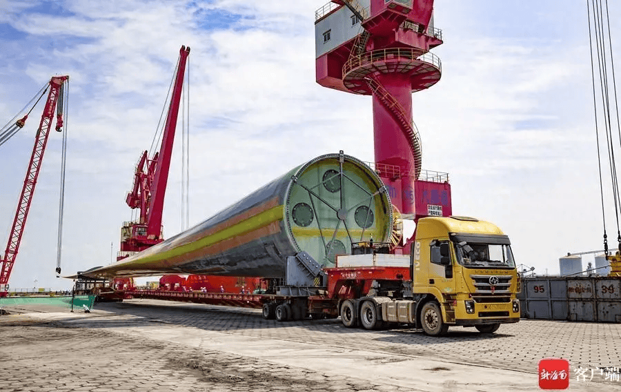 143米 全球最长myse292海上超大型叶片在东方八所港顺利出海!