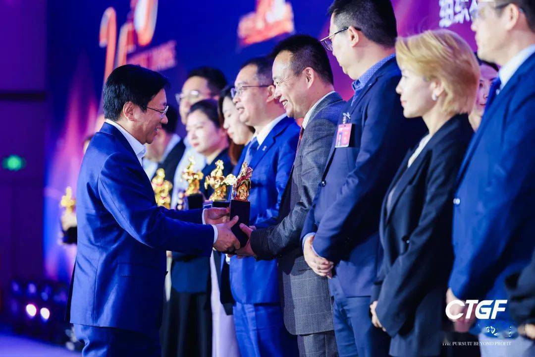 第二十四届中国文旅论坛圆满举办,刘锋博士分享新思考