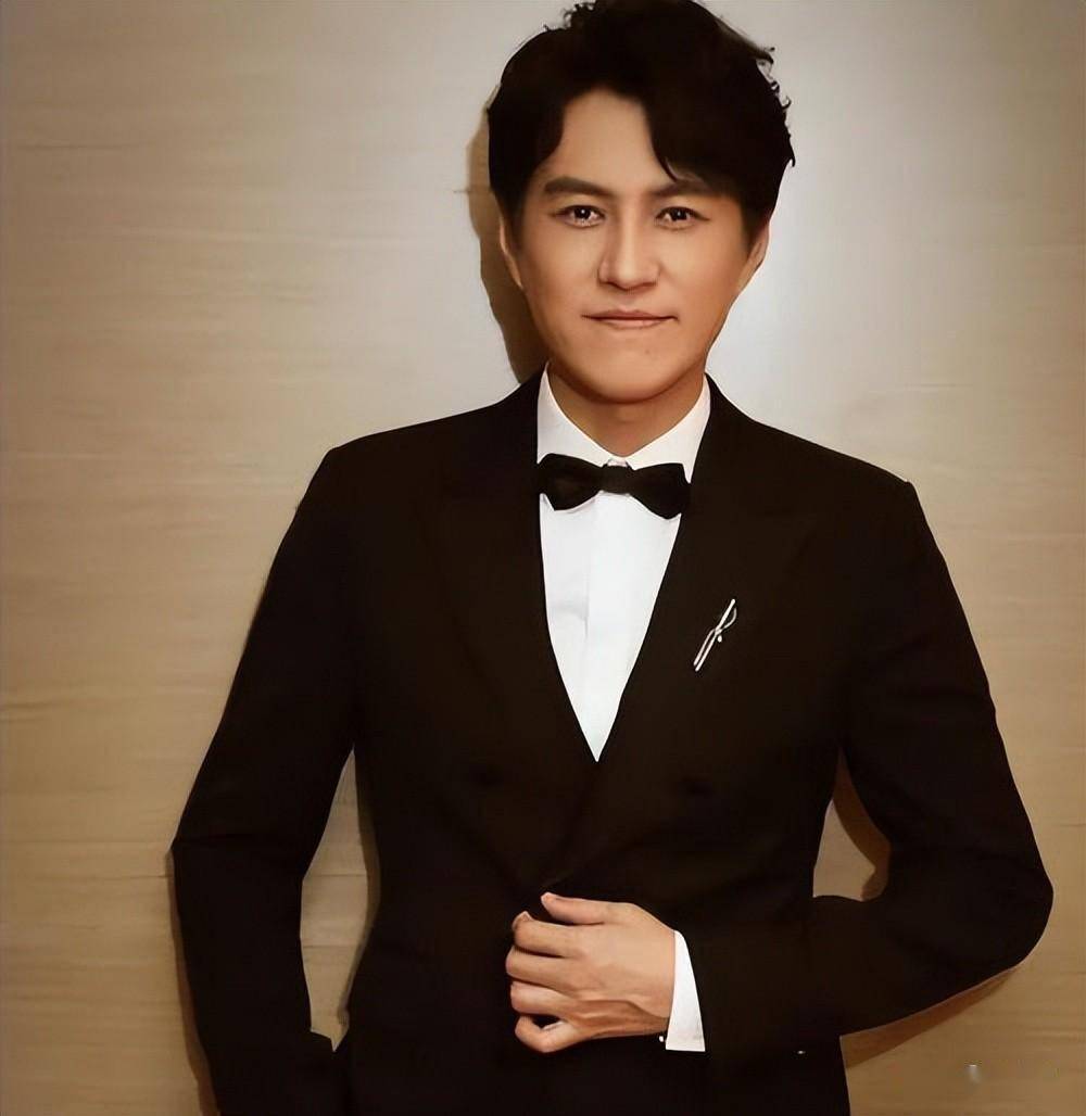 明明演技一般,却被吹捧"老戏骨",这4位演员,演技严重被高估_杨志刚