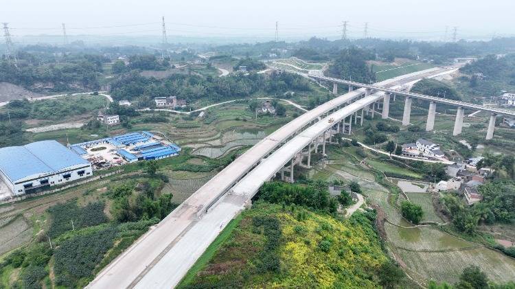 图片新闻 | 永津高速加速建设 有望年底通车_永川_江津_陈仕川