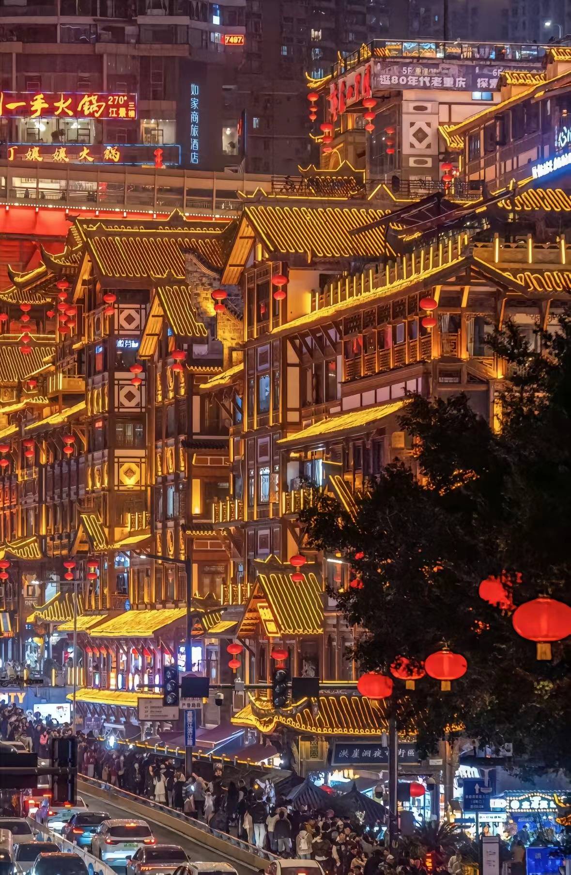 的重庆,既有历史的沉淀,又有现代的活力,无论是自然景观还是人文风情