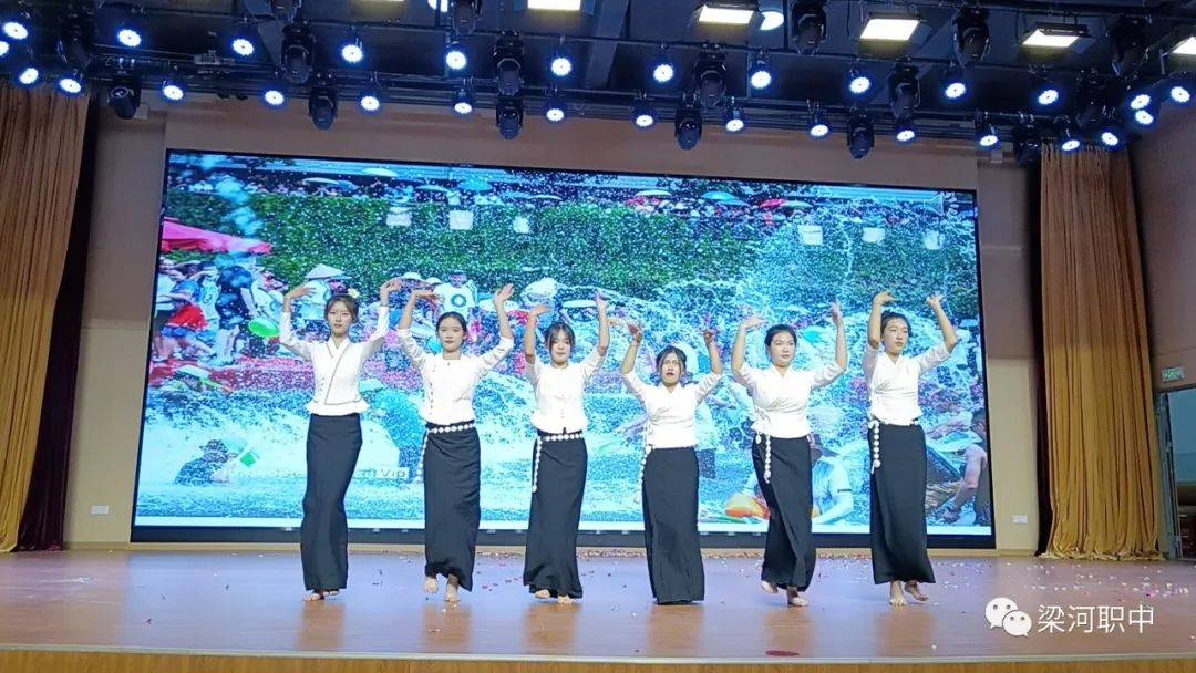 梁河县职业高级中学举行第九届技能艺术节邀请函