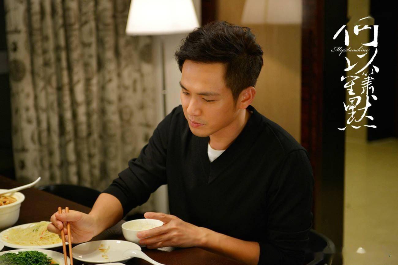 徐锦江的胶带,钟汉良的绅士手,这6位的边界感,让多少男星脸红