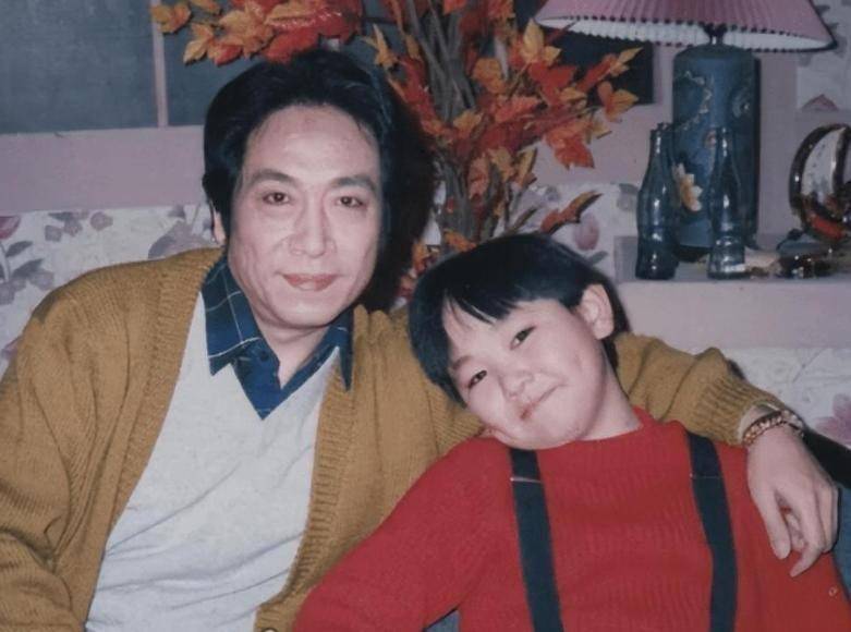 46岁的年龄终究还是太高,虽然拿到过优秀演员奖,王奎荣的能力在这里