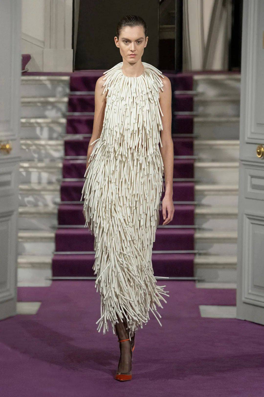 valentino 2024春夏高级定制系列_时装_高定_armani