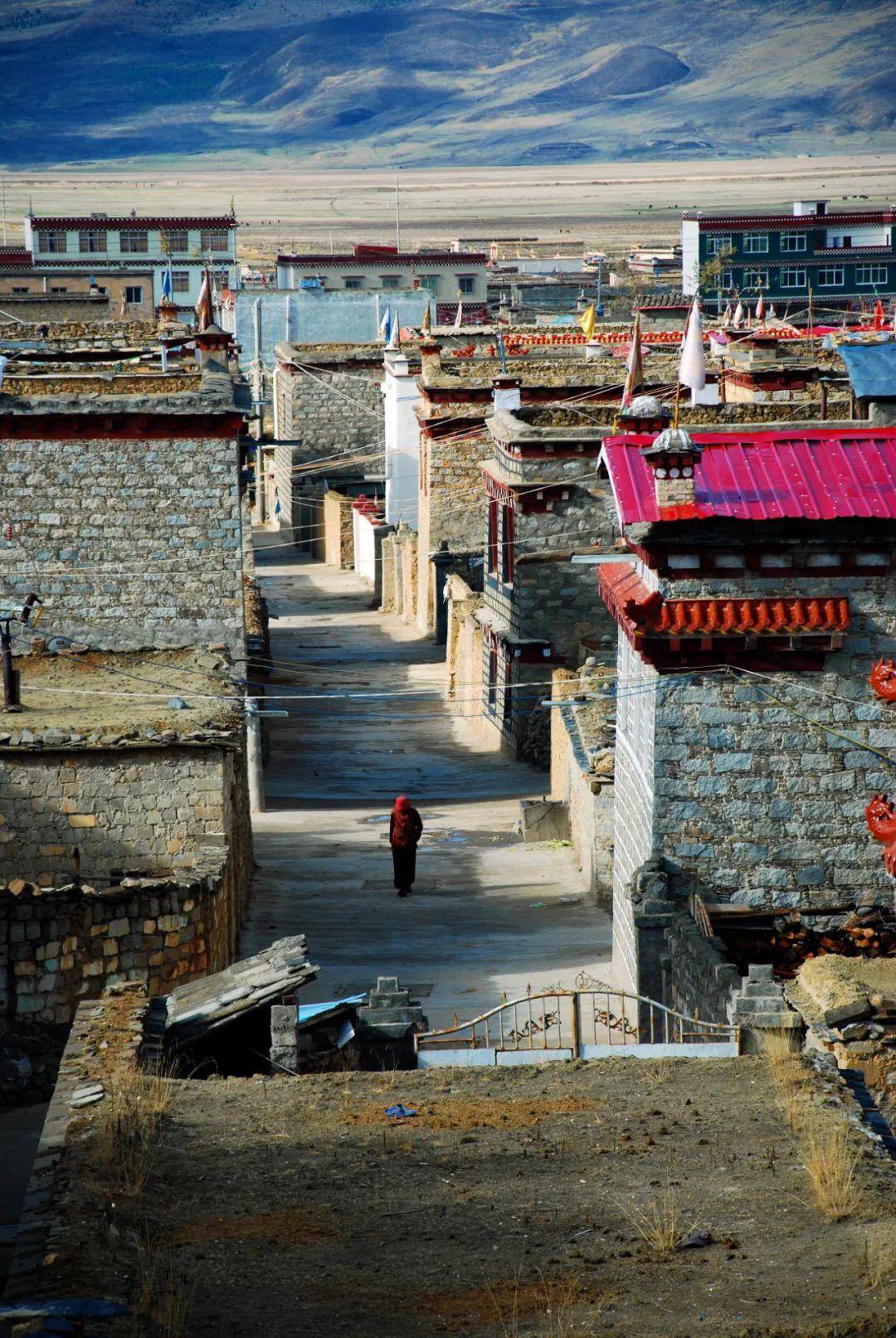 理塘县的藏式民居