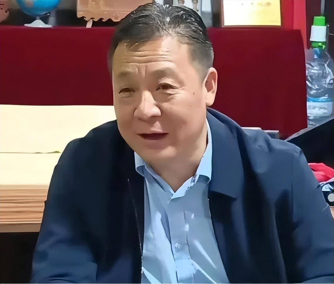 三代之间》《故乡的大槐树》等多篇散文在中宣部《学习强国》平台发表