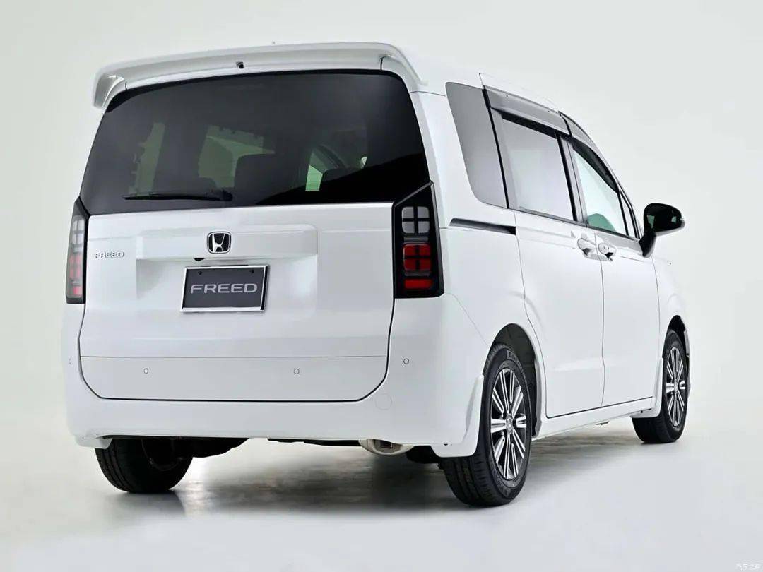 空间大师 全新本田freed官图发布