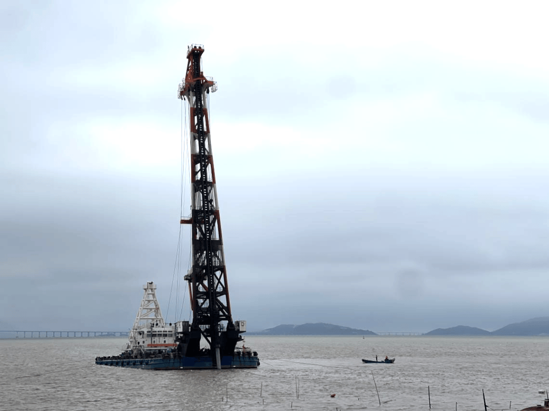 温州港瓯江港区灵昆作业区11号通用泊位开工建设