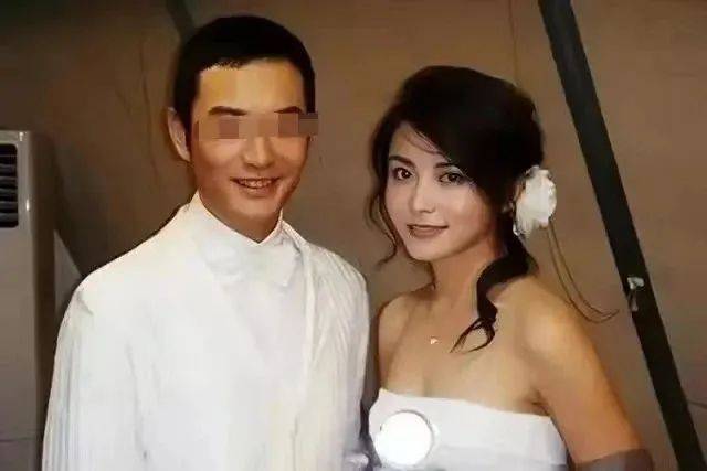 王菲菲 结婚照图片