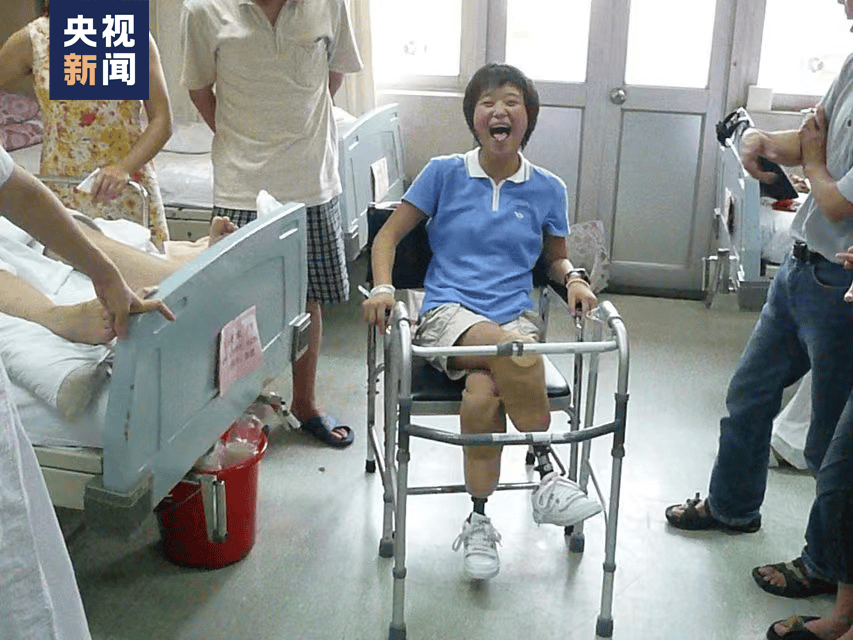 16年前被救的孩子们,如今……_地震_汶川_废墟