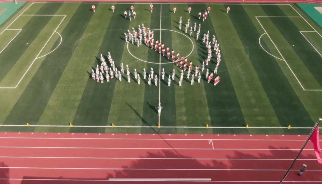 现有队员120人,其中大小鼓手40人,大小镲24人,小号24人,指挥2人,护旗