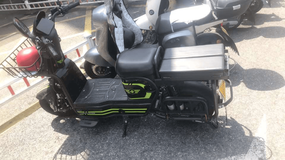 请对电动自行车非法改装说:"不!