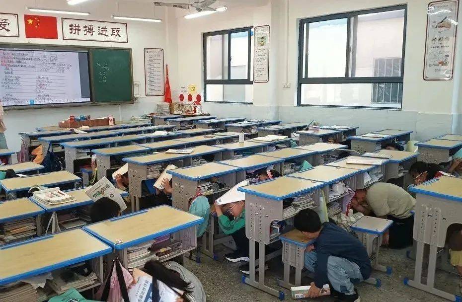 【沁彩校园秀】人人讲安全 个个会应急丨我市各学校开展防灾减灾主题