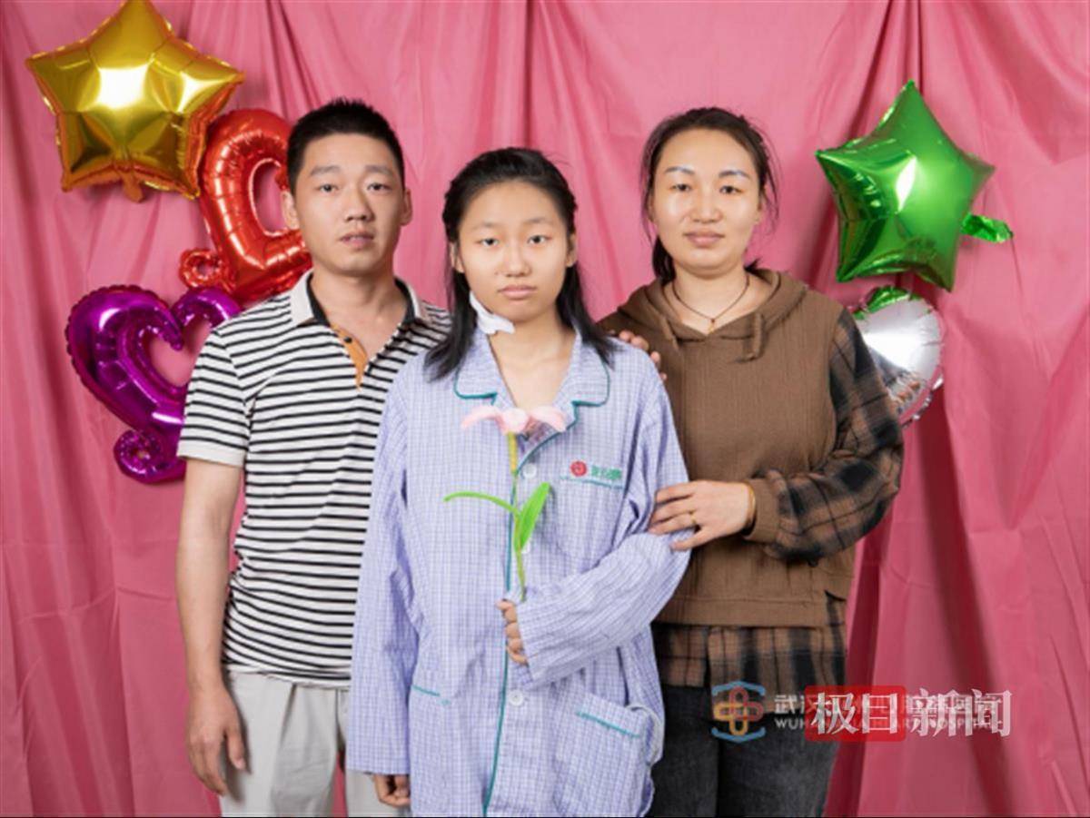 爱心花束、温馨合影、健康礼盒……多方爱心共同致敬病房里的母亲(图6)