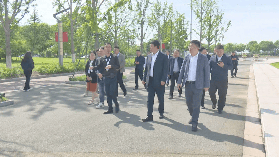 5月8日至9日,陕西省定边县委副书记,县长李胜元率定边县党政考察团来