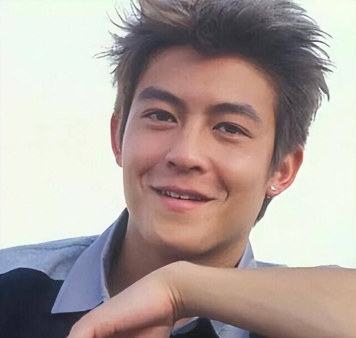 长得显老有多吃亏?这5位男星,年龄不相上下,看脸却像差着辈分