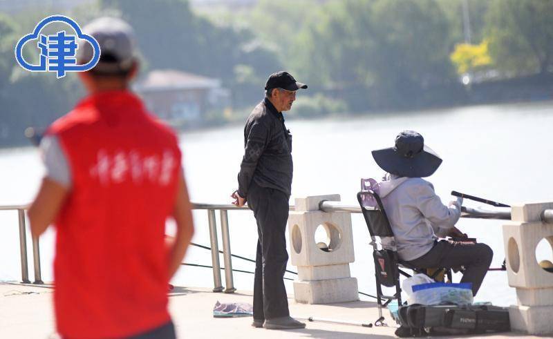 "天塔湖风景区作为国家aaaa级旅游景区在持续提升服务质量,旅游产品
