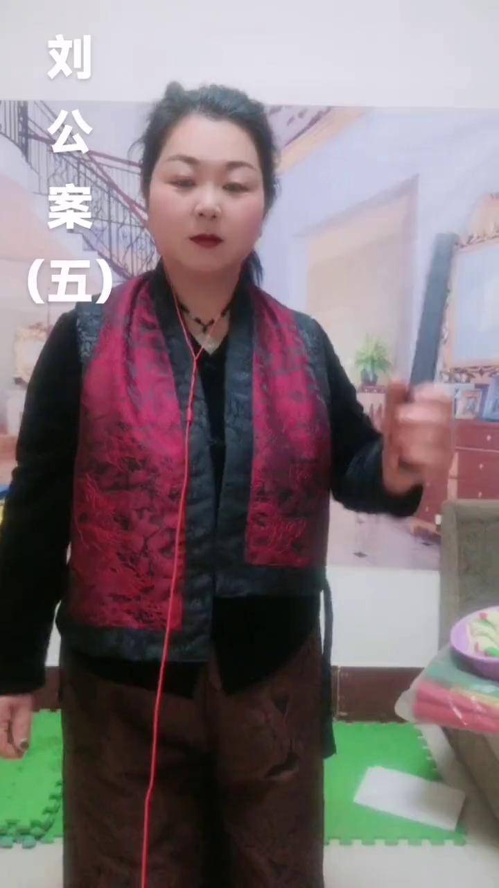 每个视频都特别认真今天给大家来段坠子听听 抛开一切烦恼 过好余生的