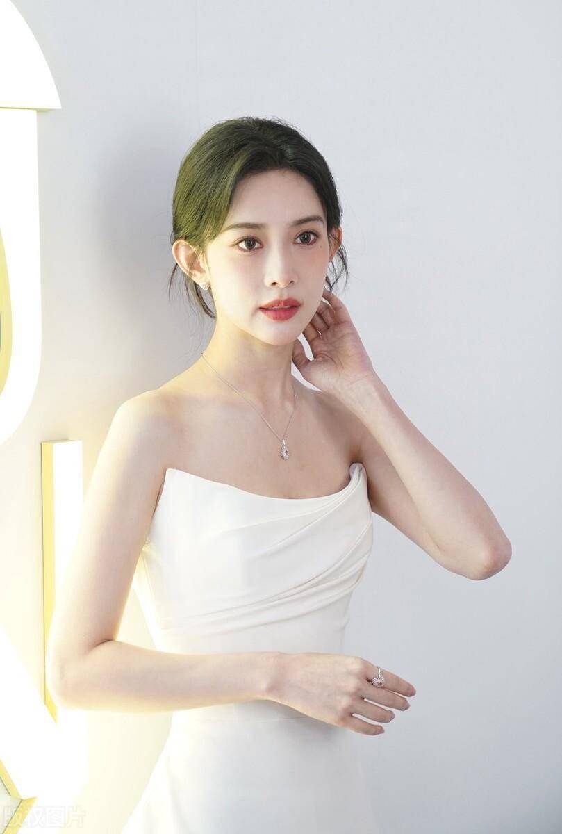 叹孟子义之魅力,她真的好美啊