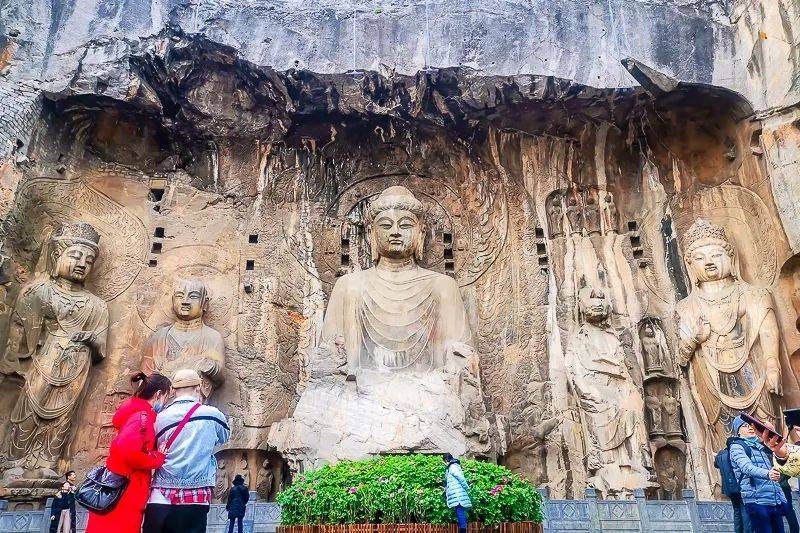 白马寺中国第一古刹白马寺位于河南洛阳城东12公里处,在汉魏洛阳钩乔