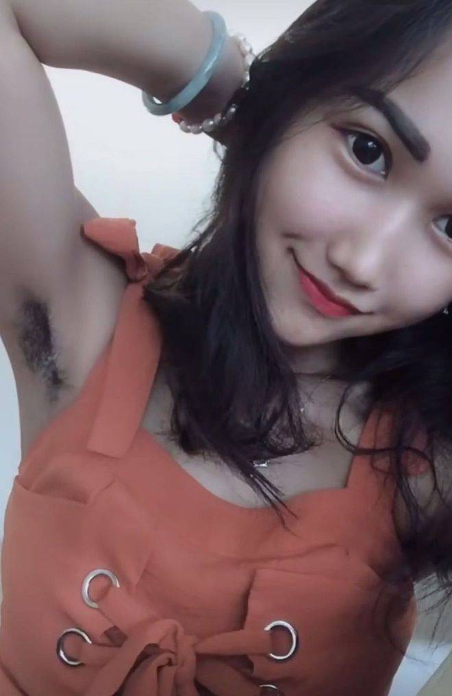腋毛　美女 